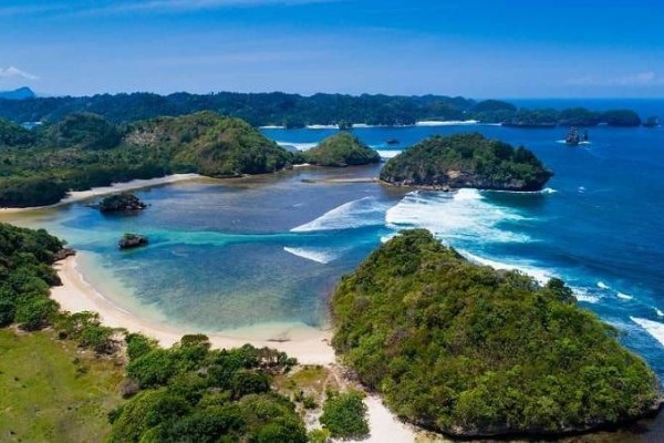 wisata pantai Malang Selatan